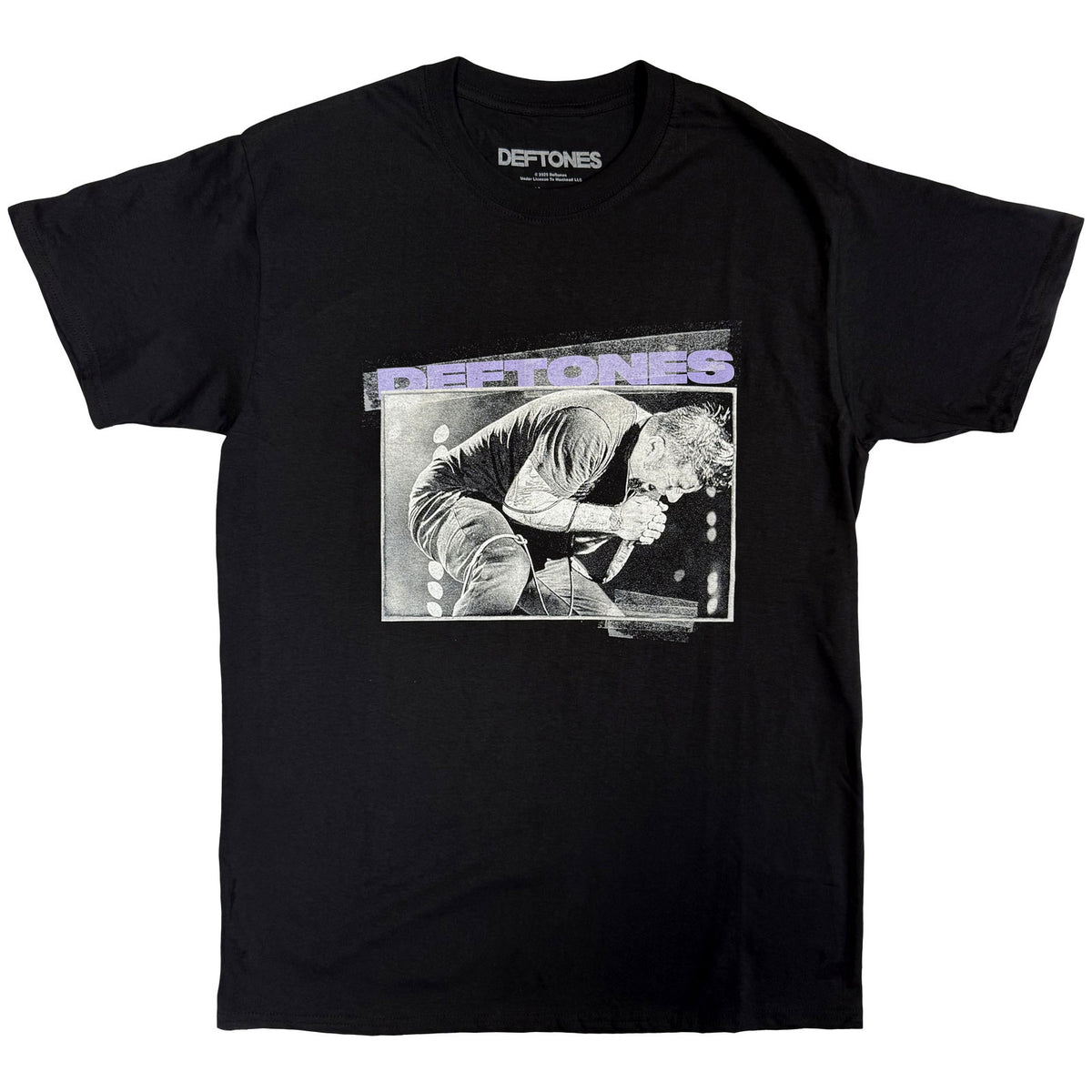 Deftones Unisex T-Shirt: Chino Live Photo (Black)