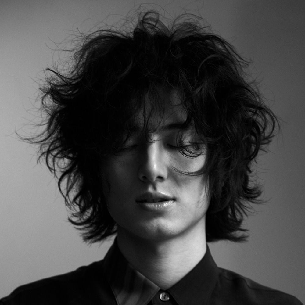 Fujii Kaze – HELP EVER HURT NEVER