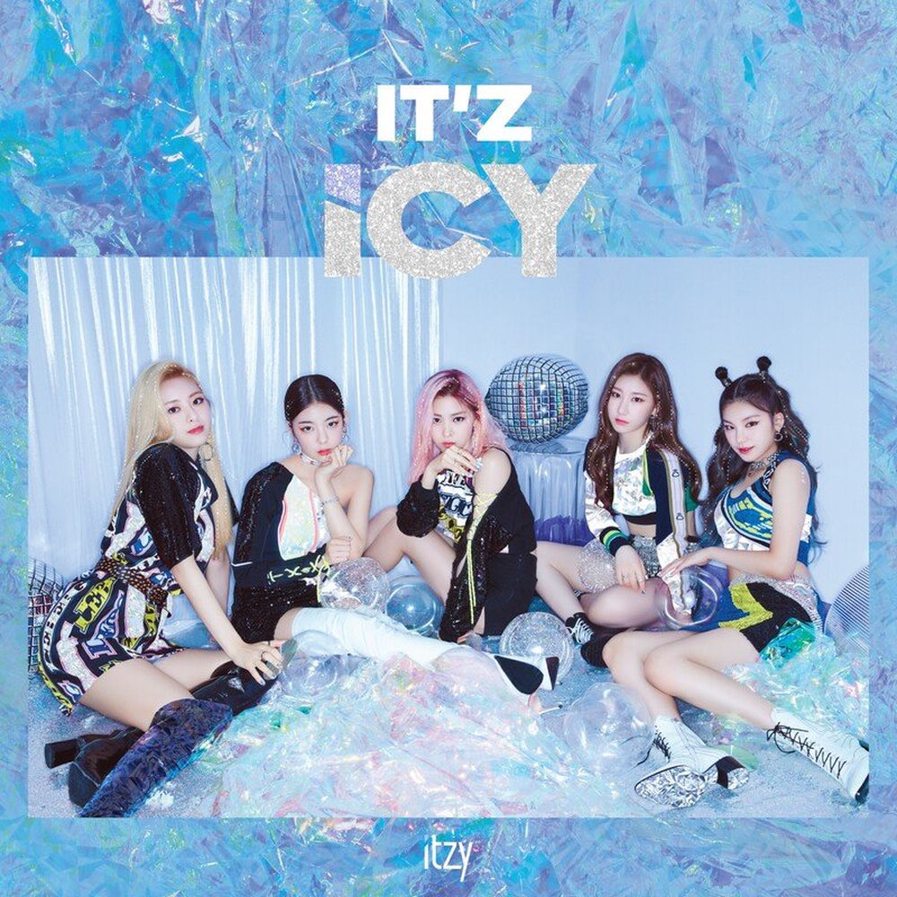 ITZY – IT'z ICY