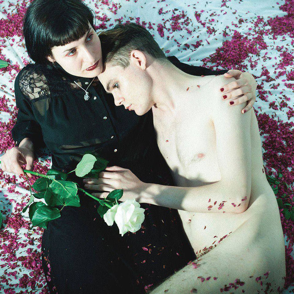 Lebanon Hanover – Tomb for Two