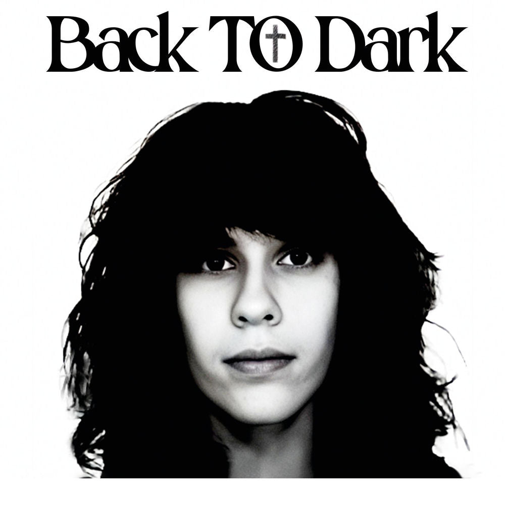 Roma Amor – Back To Dark