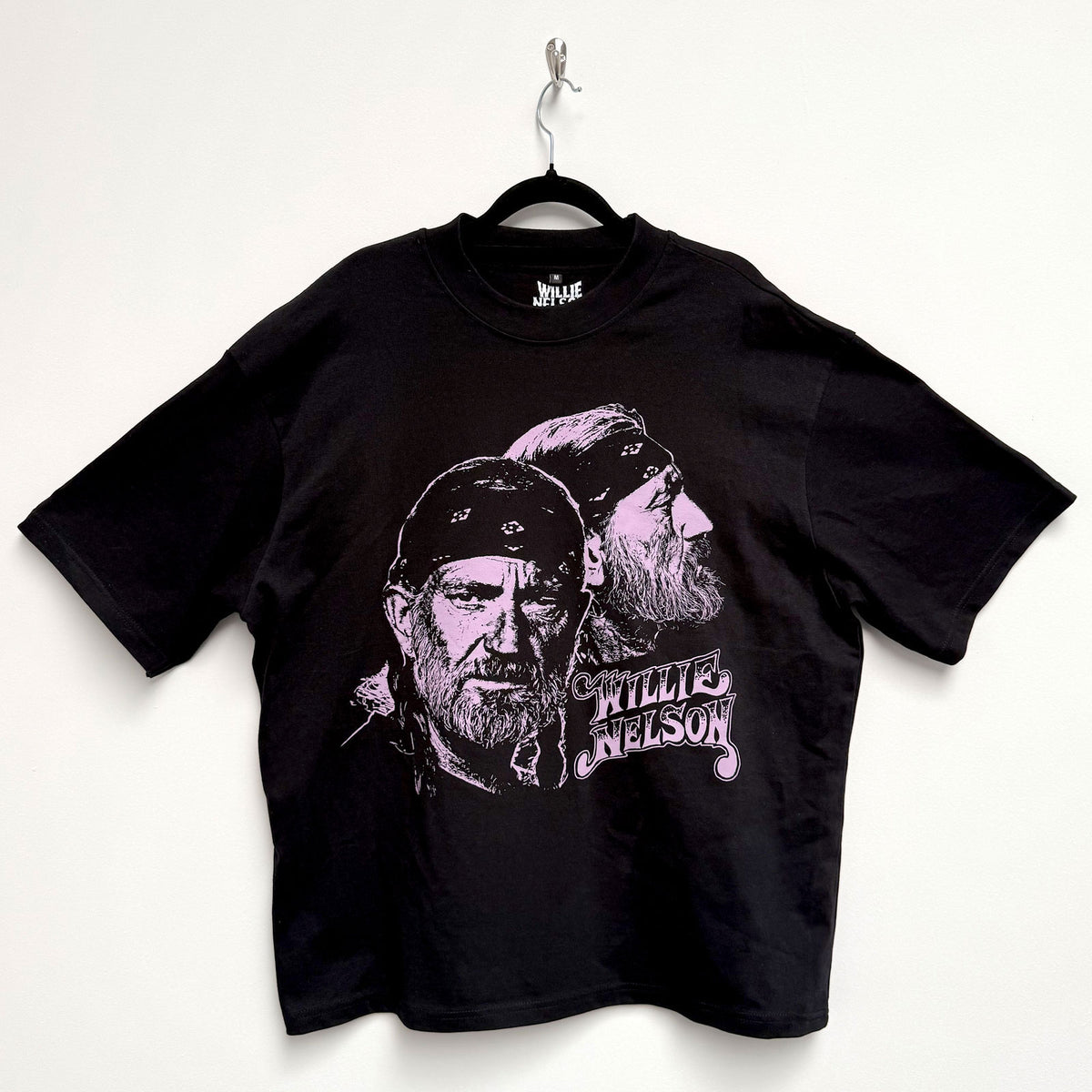 Willie Nelson Unisex Oversized Boxy T-Shirt: Purple Graphic (Black)