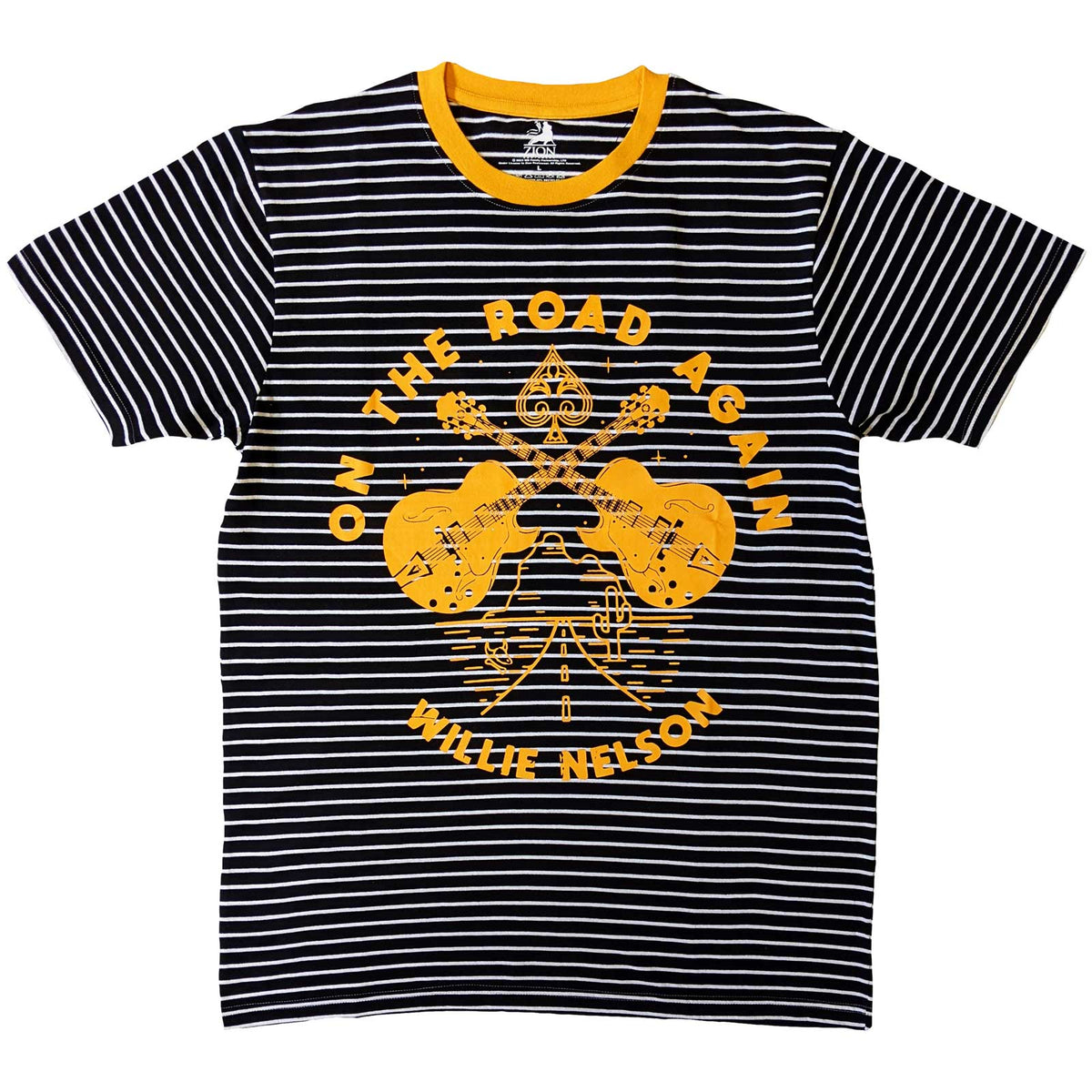 Willie Nelson Unisex Ringer T-Shirt: On The Road Again (Black & White)